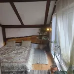 хатка у долині *