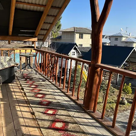 хатка у долині Tatil Evi Kosiv